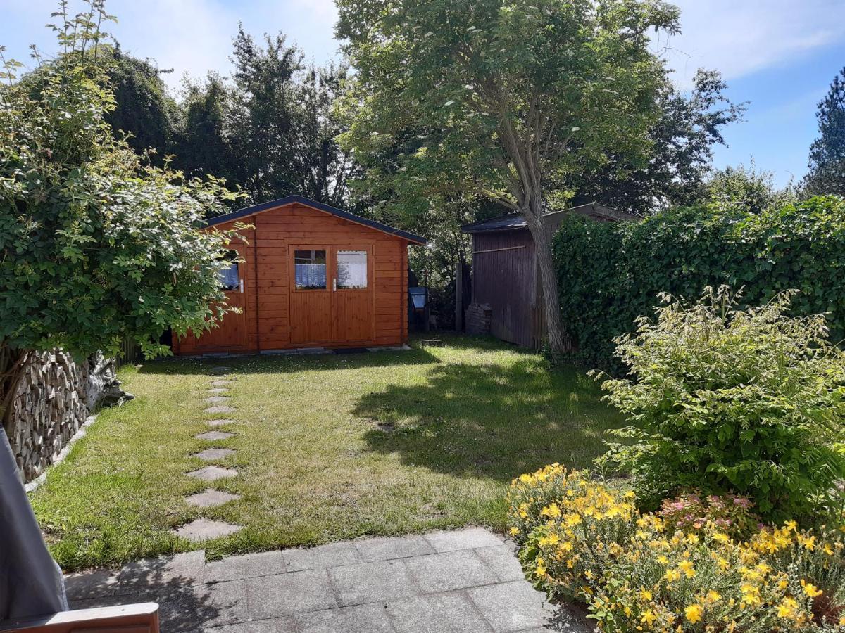 Ferienhaeuschen Kuestenwald Bei Warnemuende, Eigener Garten, Terrasse Mit Strandkorb, 400M Zum Strand Diedrichshagen  Eksteriør billede